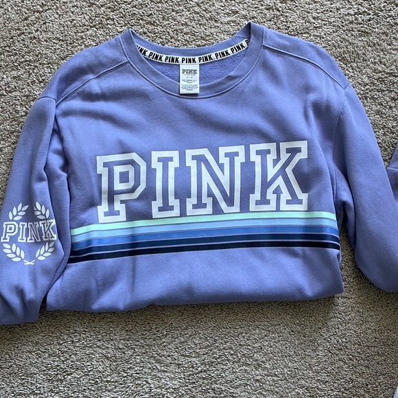 Pink super soft women’s sweatshirt size S lavender color - Picture 3 of 3